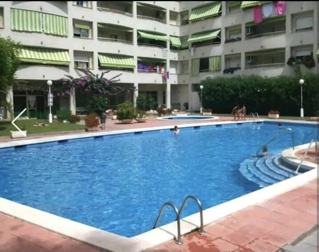 Bonito Apartamento Cerca De La Playa Salou Kültér fotó
